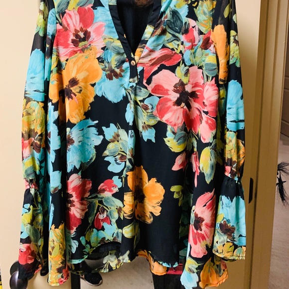 Show me your mumu Tunic - Picture 2 of 3